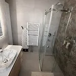 Lux Amina - Location & Stunning View Apartment Sarajevo