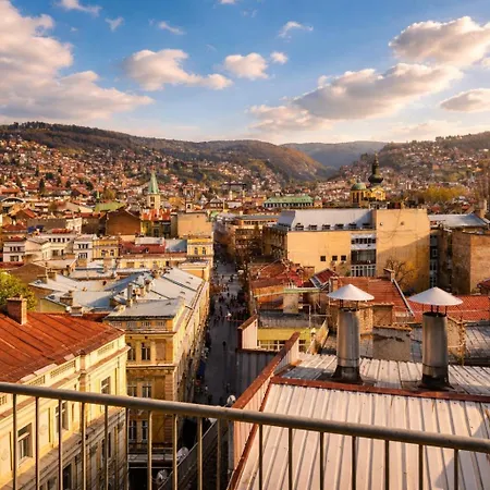 Lux Amina - Location & Stunning View